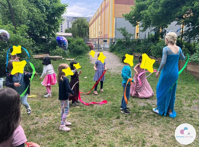 Prinzessin buchen Kindergeburtstag Berlin🎁 Sabrina ✆ 0160 938 779 58 ⭐
